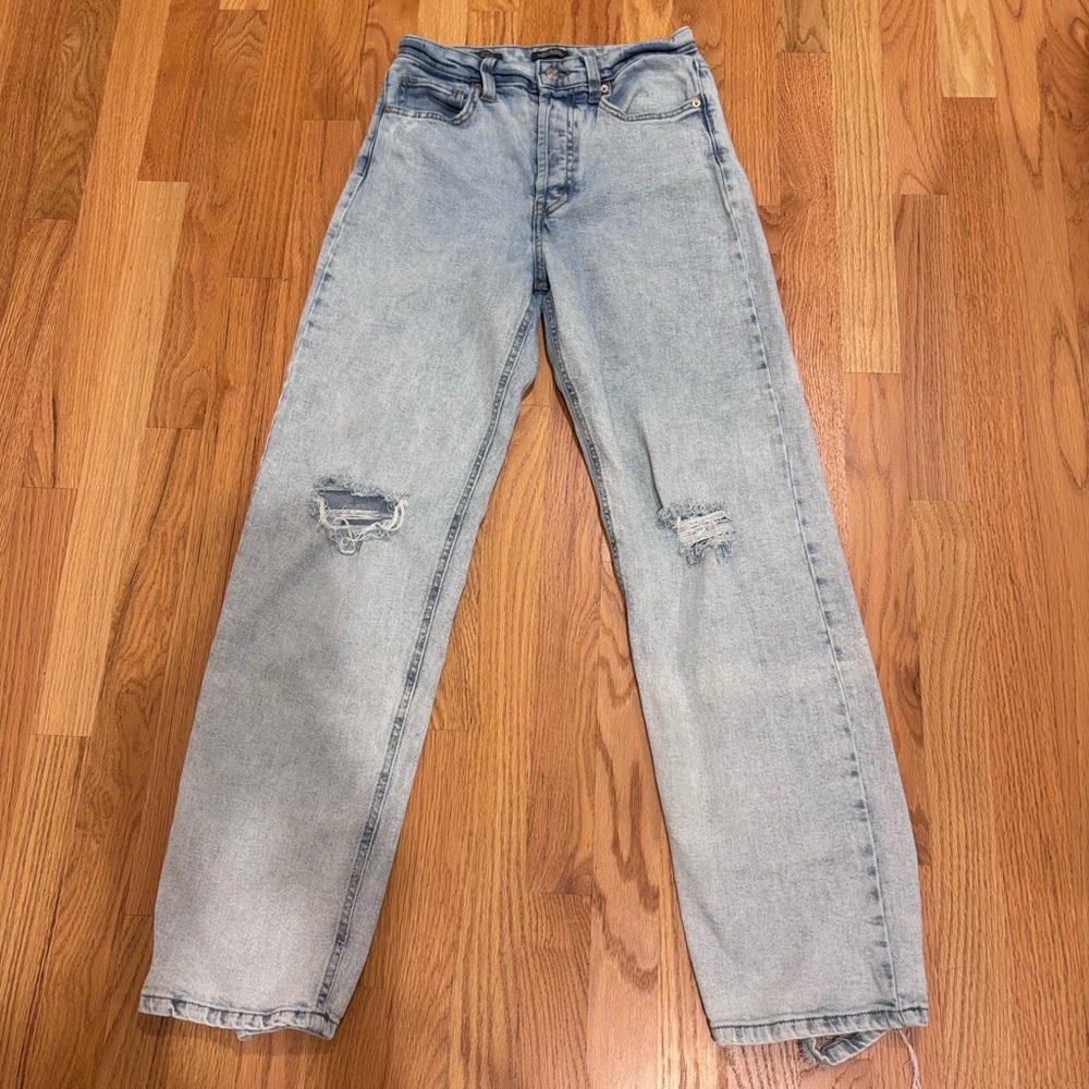 Wild Fable 90s Straight Leg Jeans Distressed High Rise Light Wash Size 2
